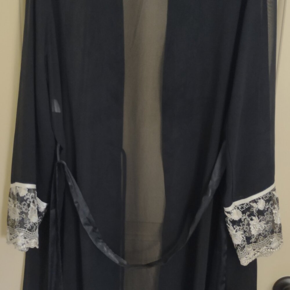 Linea Donatella Negligee & Robe Black w/ White Lace 2 Pc Set Sz Lg - Picture 11 of 11